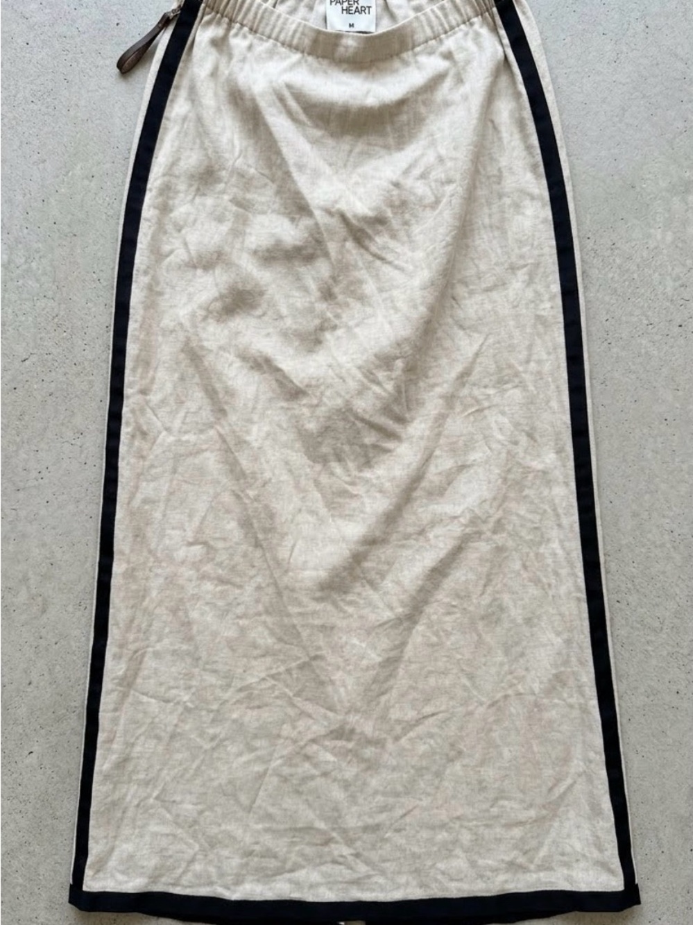 Anthropologie- Paper Heart Neutral Beige linen blend Maxi Skirt with Black Trim - Picture 3 of 12